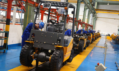 链板式叉车装配线